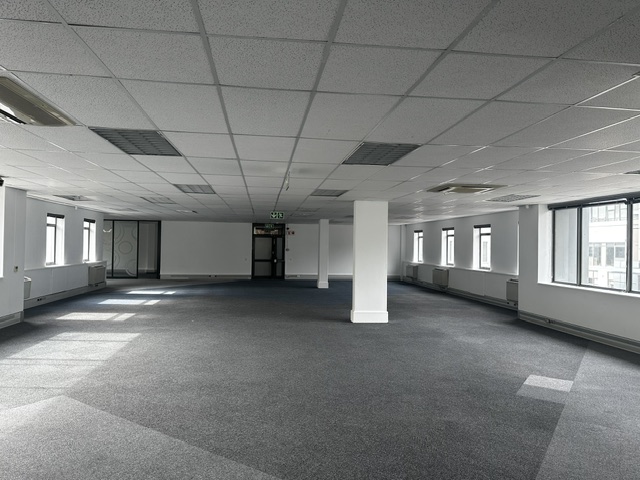 To Let Commercial Property for Rent in Newlands Western Cape
